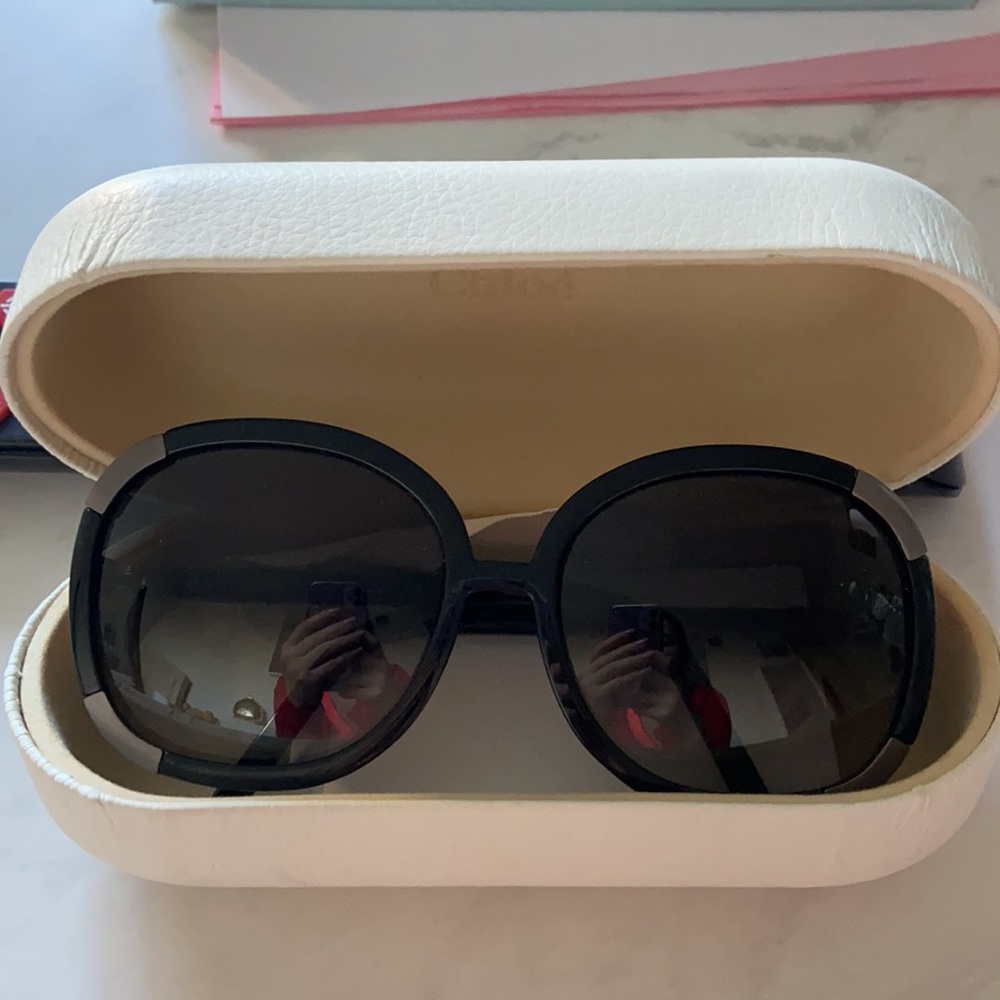 Chloe shades